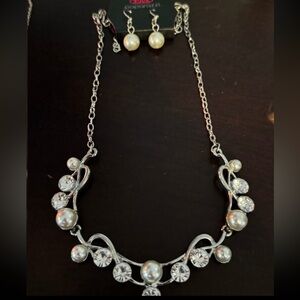 Paparazzi Silver Necklace with Pearl Accents